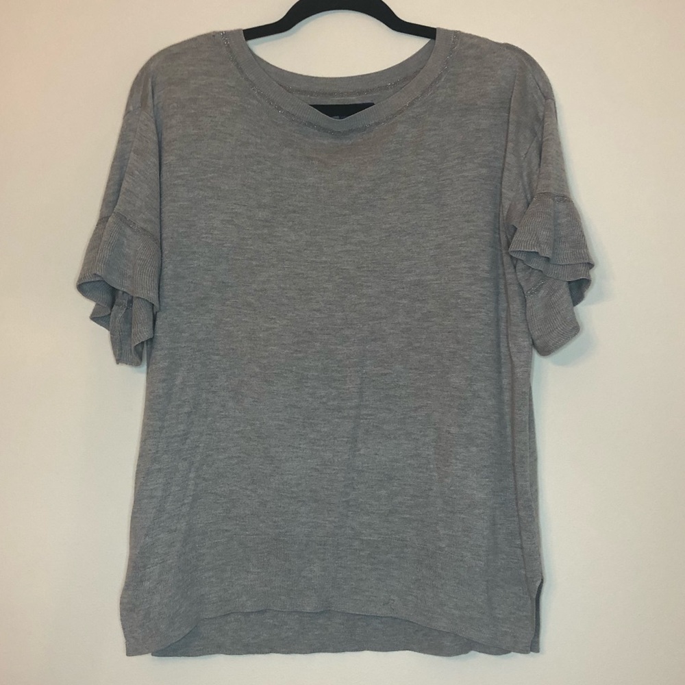 Gray short sleeve shirt with silver accents
